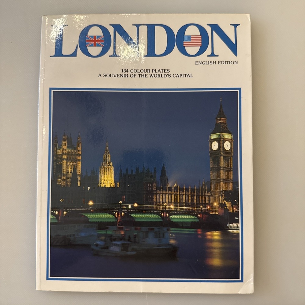 London 134 Colour Plates A Souvenir Of The World's Capital‎ 1988